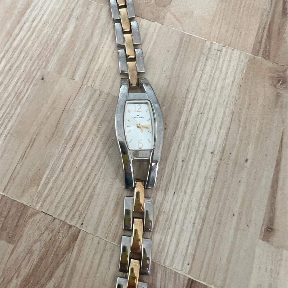 Anne Klein ladies two tone bracelet dress watch NEW BATTERY